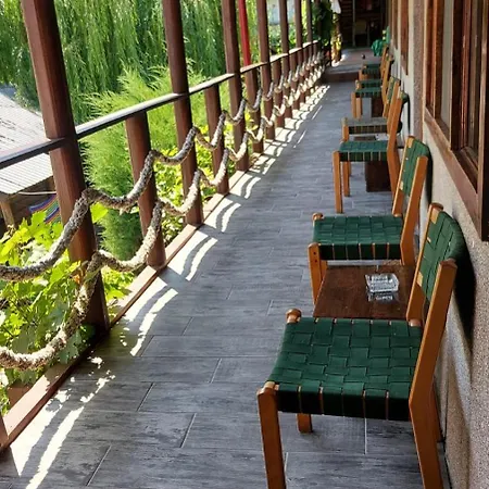 Casa Dexter Vama Veche