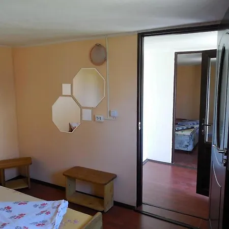 Casa Dexter Vama Veche