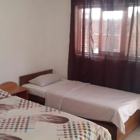 Casa Dexter Vama Veche