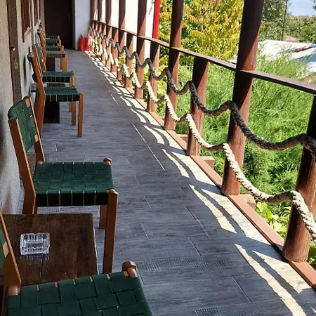 Casa Dexter Vama Veche