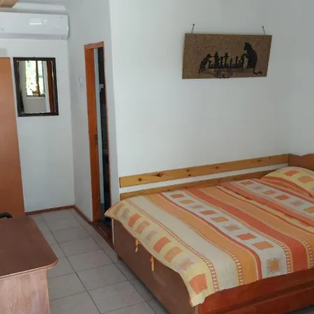 Casa Dexter